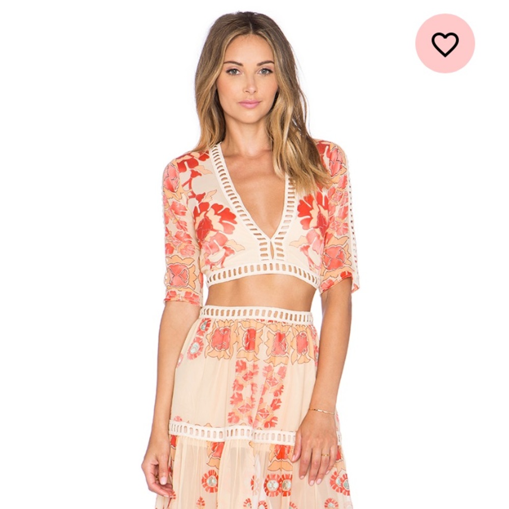 ✨FOR LOVE & LEMONS✨ Barcelona Crop Top in Creme - Picture 6 of 16